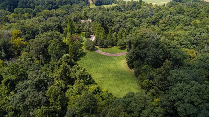 2100 West Wesley Road, Atlanta, Georgia 30327, 3 Bedrooms Bedrooms, ,3 BathroomsBathrooms,Land,For Sale,2100 West Wesley Road,7680937