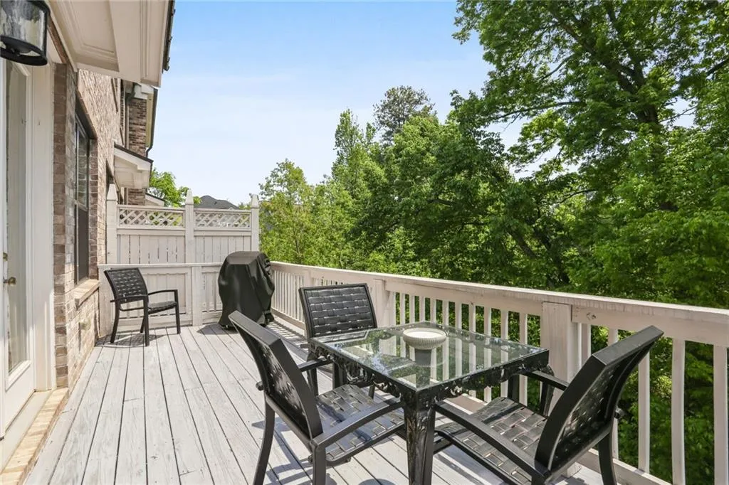 2064 Wheaton Way, Atlanta, Georgia 30328, 4 Bedrooms Bedrooms, ,3 BathroomsBathrooms,Residential,Sold,2064 Wheaton Way,7394212