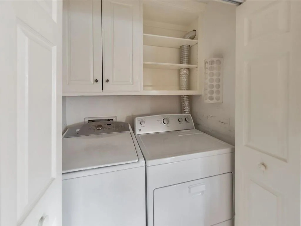 6520 Roswell Road Unit 19, Atlanta, Georgia 30328, 3 Bedrooms Bedrooms, ,2 BathroomsBathrooms,Residential,Sold,6520 Roswell Road Unit 19,6922099