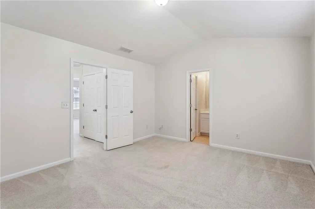 3537 Chattahoochee Summit Lane Se Unit 24, Atlanta, Georgia 30339, 2 Bedrooms Bedrooms, ,2 BathroomsBathrooms,Residential,For Sale,3537 Chattahoochee Summit Lane Se Unit 24,7620353