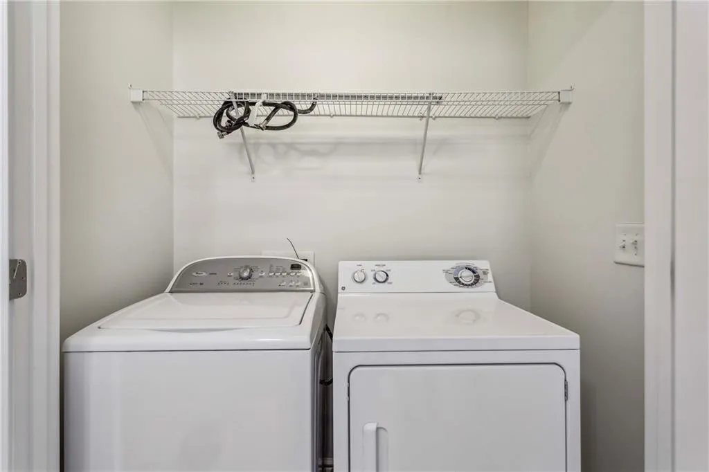 3537 Chattahoochee Summit Lane Se Unit 24, Atlanta, Georgia 30339, 2 Bedrooms Bedrooms, ,2 BathroomsBathrooms,Residential,For Sale,3537 Chattahoochee Summit Lane Se Unit 24,7620353