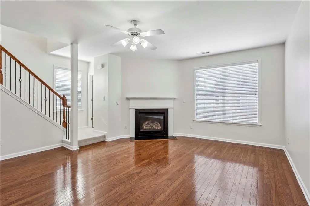 3537 Chattahoochee Summit Lane Se Unit 24, Atlanta, Georgia 30339, 2 Bedrooms Bedrooms, ,2 BathroomsBathrooms,Residential,For Sale,3537 Chattahoochee Summit Lane Se Unit 24,7620353