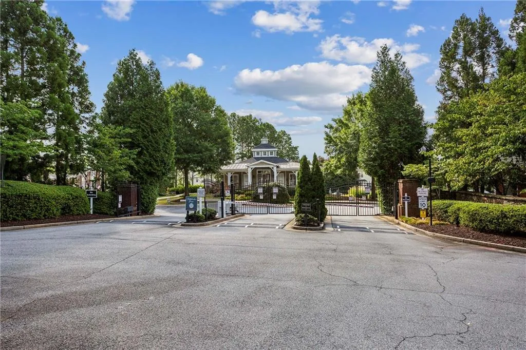 3537 Chattahoochee Summit Lane Se Unit 24, Atlanta, Georgia 30339, 2 Bedrooms Bedrooms, ,2 BathroomsBathrooms,Residential,For Sale,3537 Chattahoochee Summit Lane Se Unit 24,7620353