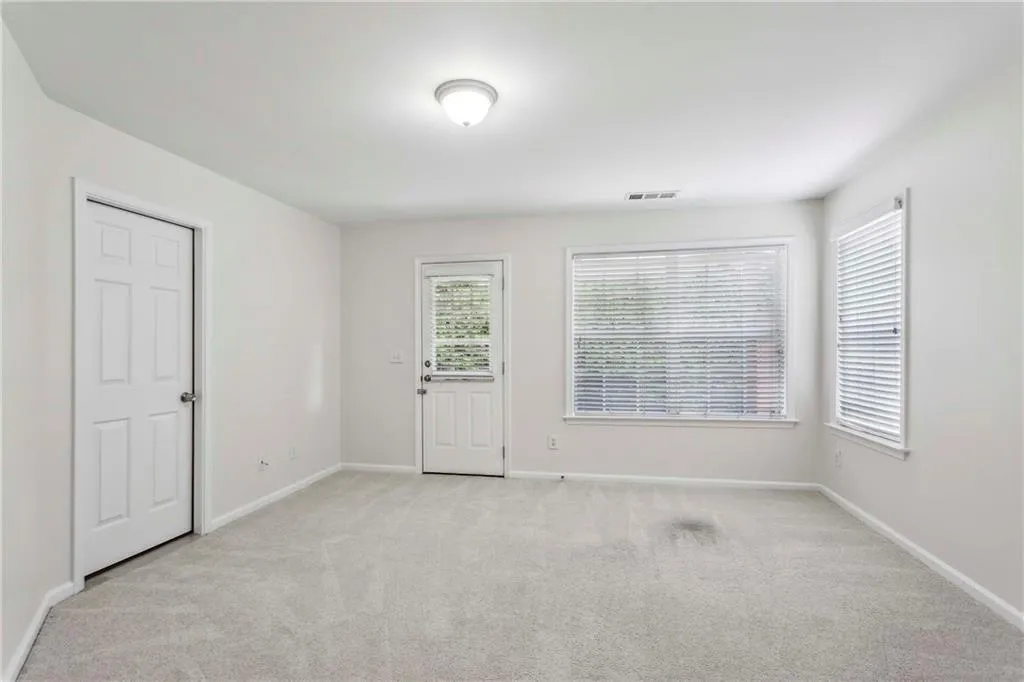 3537 Chattahoochee Summit Lane Se Unit 24, Atlanta, Georgia 30339, 2 Bedrooms Bedrooms, ,2 BathroomsBathrooms,Residential,For Sale,3537 Chattahoochee Summit Lane Se Unit 24,7620353
