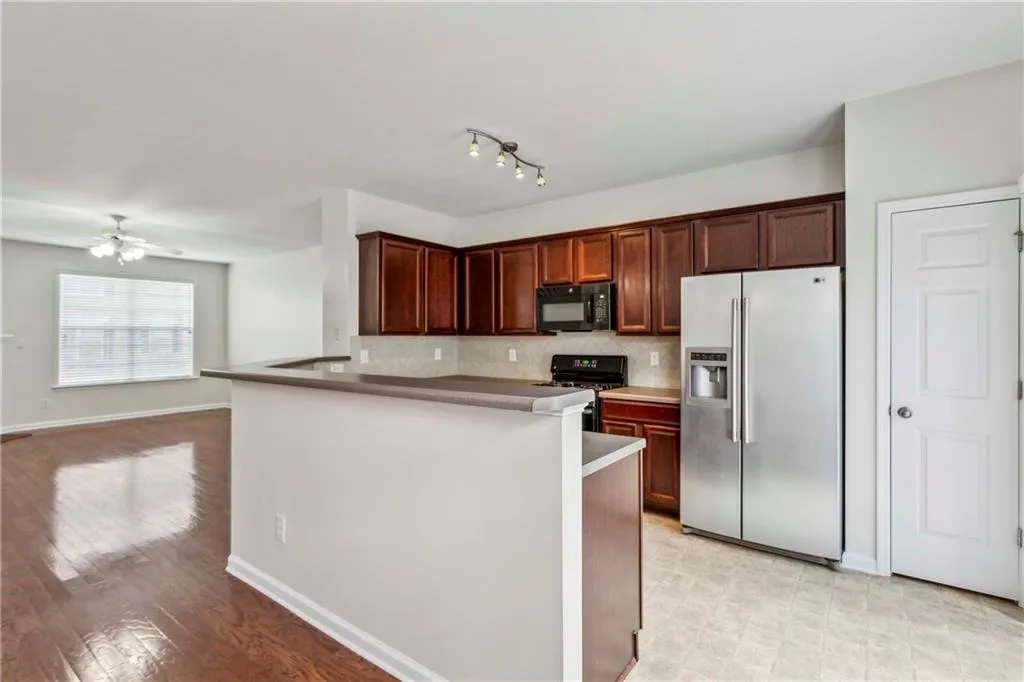 3537 Chattahoochee Summit Lane Se Unit 24, Atlanta, Georgia 30339, 2 Bedrooms Bedrooms, ,2 BathroomsBathrooms,Residential,For Sale,3537 Chattahoochee Summit Lane Se Unit 24,7620353