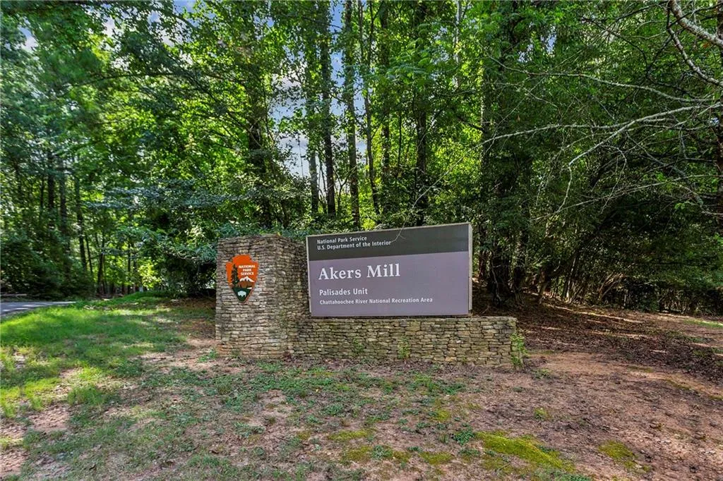 3537 Chattahoochee Summit Lane Se Unit 24, Atlanta, Georgia 30339, 2 Bedrooms Bedrooms, ,2 BathroomsBathrooms,Residential,For Sale,3537 Chattahoochee Summit Lane Se Unit 24,7620353