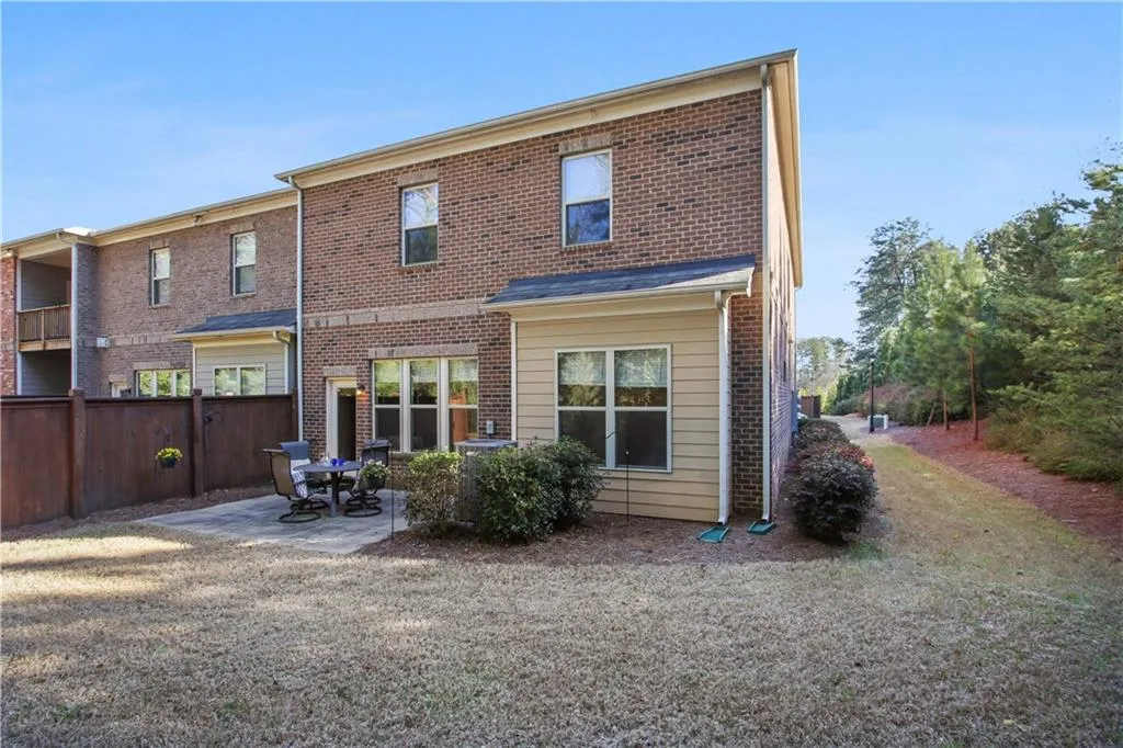 114 Bradford Drive, Sandy Springs, Georgia 30328, 4 Bedrooms Bedrooms, ,3 BathroomsBathrooms,Residential,Sold,114 Bradford Drive,6692819