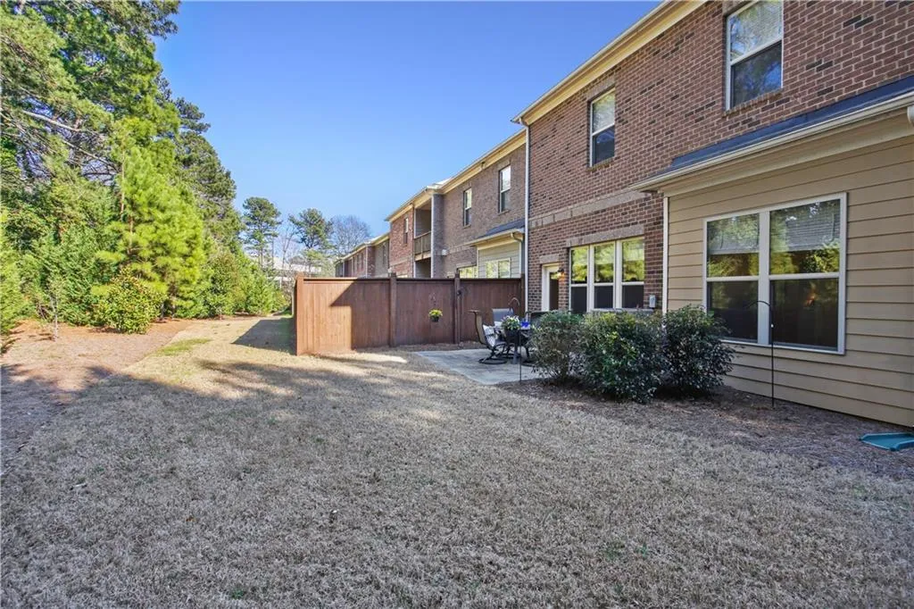 114 Bradford Drive, Sandy Springs, Georgia 30328, 4 Bedrooms Bedrooms, ,3 BathroomsBathrooms,Residential,Sold,114 Bradford Drive,6692819