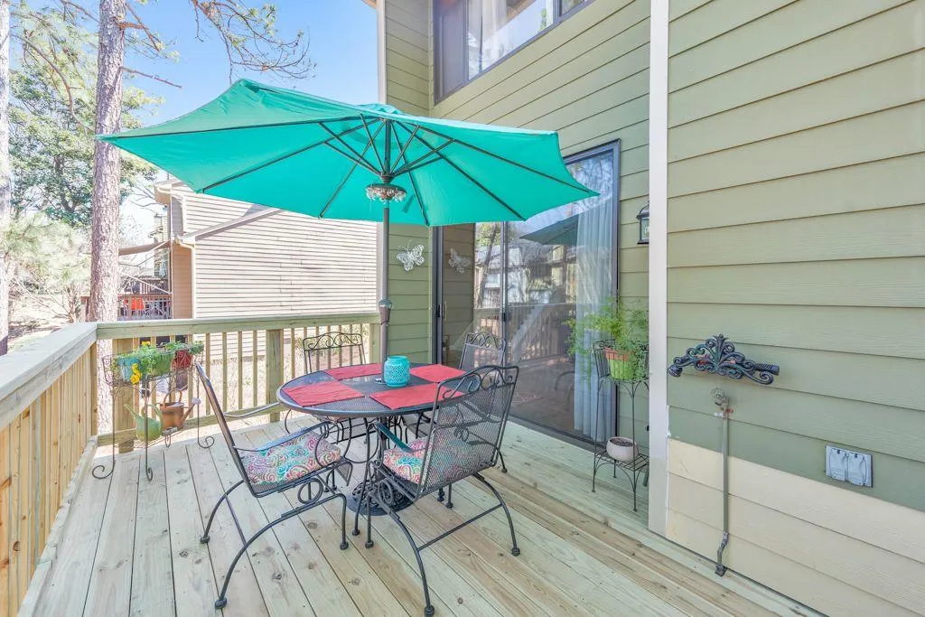 66 Goldrush Circle Ne, Atlanta, Georgia 30328, 3 Bedrooms Bedrooms, ,2 BathroomsBathrooms,Residential,Sold,66 Goldrush Circle Ne,7540085