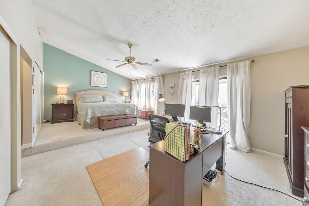 Oversized primary suite