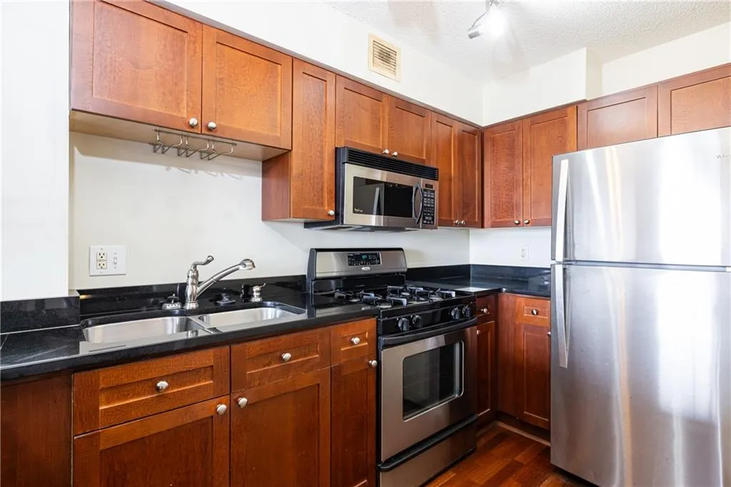2479 Peachtree Road Ne Unit 1509, Atlanta, Georgia 30305, 1 Bedroom Bedrooms, 0 ,1 BathroomBathrooms,Residential,For Sale,2479 Peachtree Road Ne Unit 1509,7834142