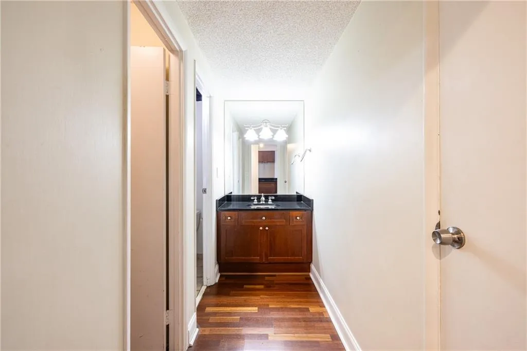 2479 Peachtree Road Ne Unit 1509, Atlanta, Georgia 30305, 1 Bedroom Bedrooms, 0 ,1 BathroomBathrooms,Residential,For Sale,2479 Peachtree Road Ne Unit 1509,7834142