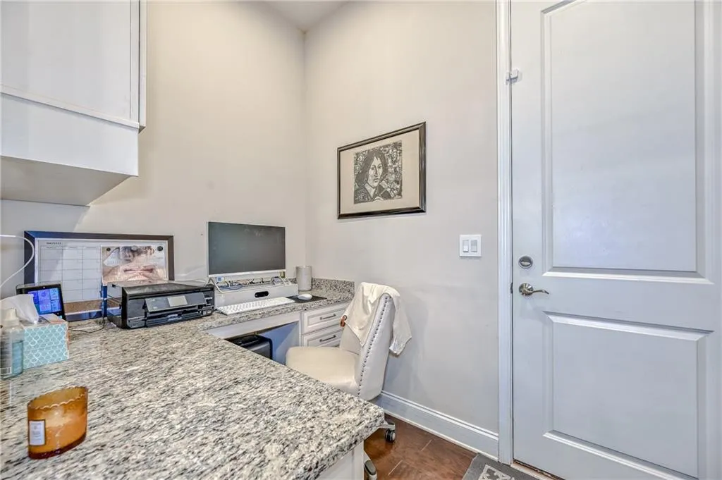 107 Austin Drive, Atlanta, Georgia 30328, 5 Bedrooms Bedrooms, ,4 BathroomsBathrooms,Residential,Sold,107 Austin Drive,7056438
