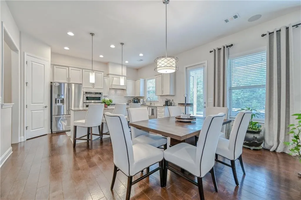 107 Austin Drive, Atlanta, Georgia 30328, 5 Bedrooms Bedrooms, ,4 BathroomsBathrooms,Residential,Sold,107 Austin Drive,7056438