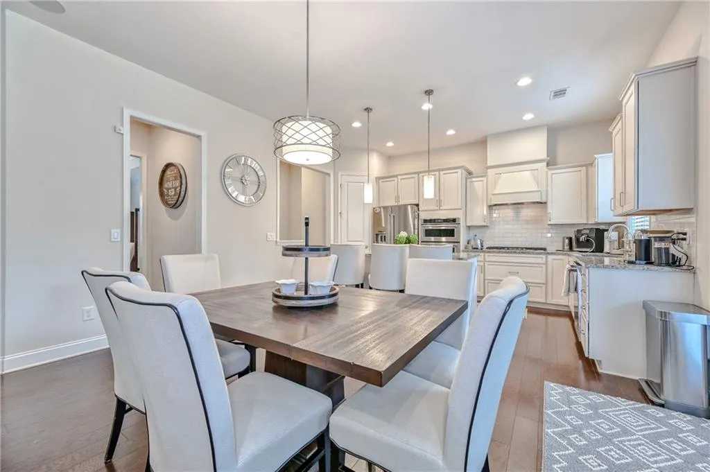 107 Austin Drive, Atlanta, Georgia 30328, 5 Bedrooms Bedrooms, ,4 BathroomsBathrooms,Residential,Sold,107 Austin Drive,7056438