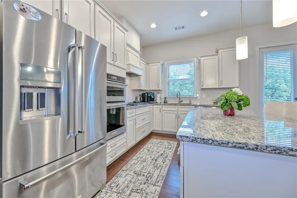 107 Austin Drive, Atlanta, Georgia 30328, 5 Bedrooms Bedrooms, ,4 BathroomsBathrooms,Residential,Sold,107 Austin Drive,7056438