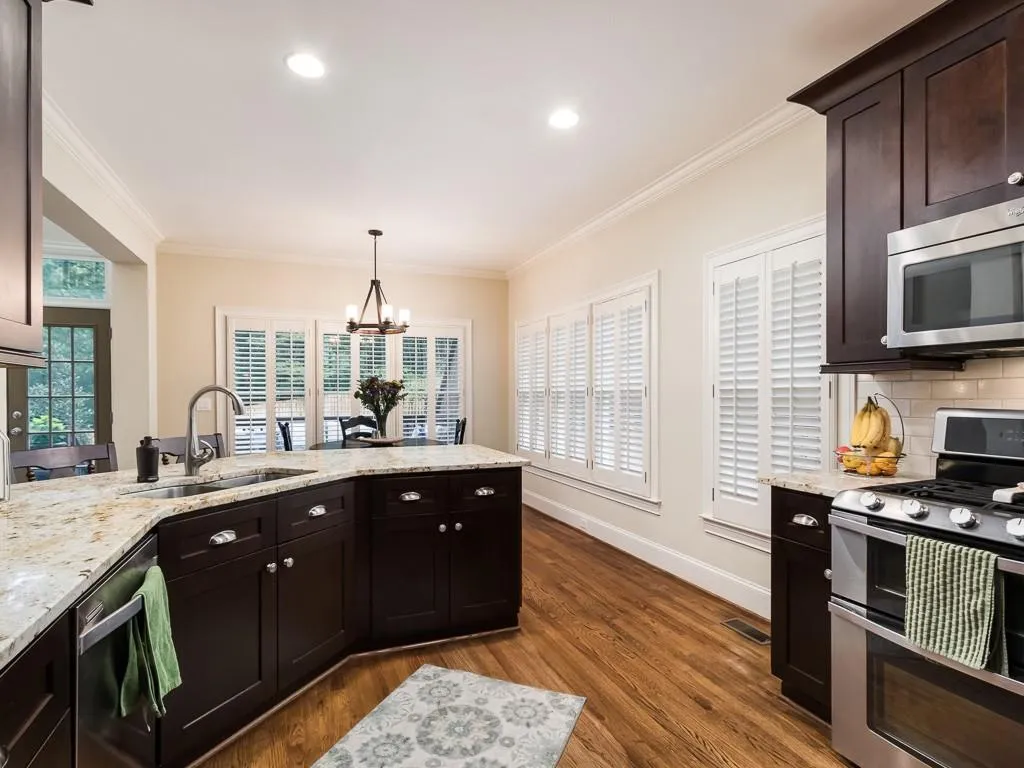 670 Forest Hills Drive, Sandy Springs, Georgia 30342, 5 Bedrooms Bedrooms, ,4 BathroomsBathrooms,Residential,Sold,670 Forest Hills Drive,5907545