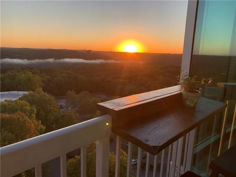 3300 Windy Ridge Parkway Se, Atlanta, Georgia 30339, 2 Bedrooms Bedrooms, ,2 BathroomsBathrooms,Residential,For Sale,3300 Windy Ridge Parkway Se,7570319