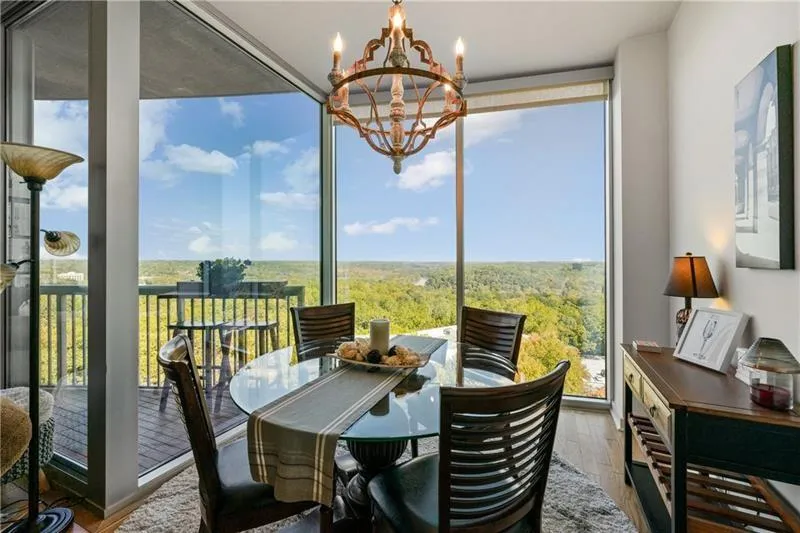 3300 Windy Ridge Parkway Se, Atlanta, Georgia 30339, 2 Bedrooms Bedrooms, ,2 BathroomsBathrooms,Residential,For Sale,3300 Windy Ridge Parkway Se,7570319