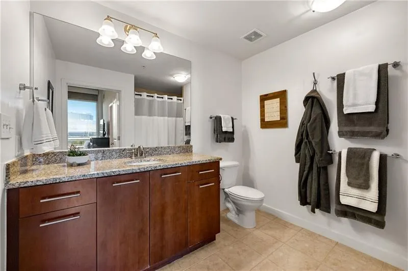 3300 Windy Ridge Parkway Se, Atlanta, Georgia 30339, 2 Bedrooms Bedrooms, ,2 BathroomsBathrooms,Residential,For Sale,3300 Windy Ridge Parkway Se,7570319