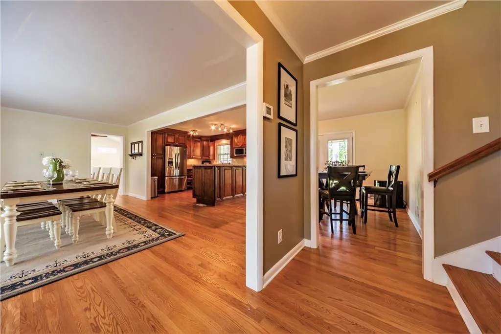 100 Whispering Way, Sandy Springs, Georgia 30328, 4 Bedrooms Bedrooms, ,3 BathroomsBathrooms,Residential,Sold,100 Whispering Way,6662632