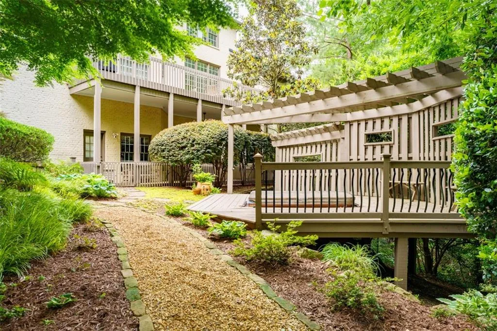 115 Franklin Place Ne, Atlanta, Georgia 30342, 6 Bedrooms Bedrooms, ,5 BathroomsBathrooms,Residential,Sold,115 Franklin Place Ne,7054829