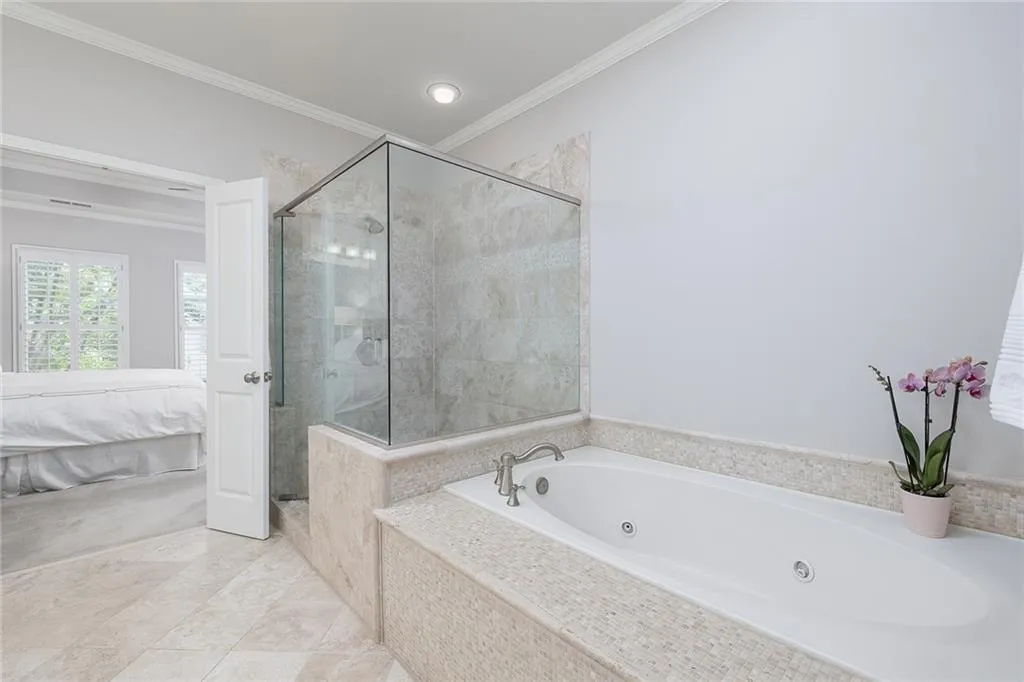 694 Lockton Place, Sandy Springs, Georgia 30342, 4 Bedrooms Bedrooms, ,4 BathroomsBathrooms,Residential,Sold,694 Lockton Place,7064855