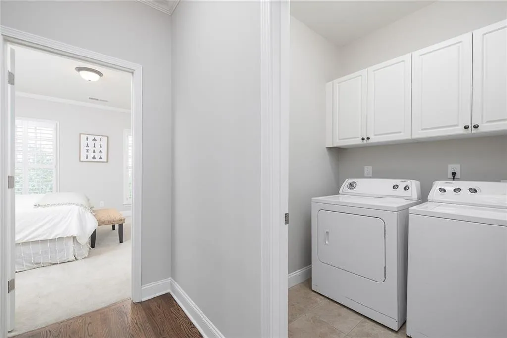 694 Lockton Place, Sandy Springs, Georgia 30342, 4 Bedrooms Bedrooms, ,4 BathroomsBathrooms,Residential,Sold,694 Lockton Place,7064855