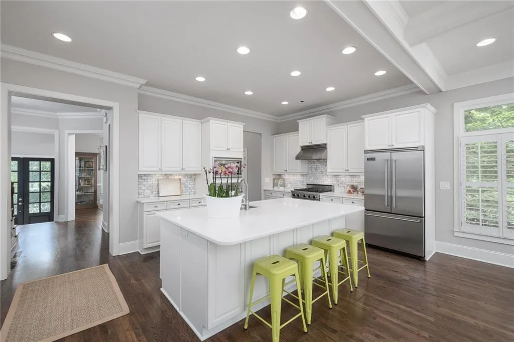 694 Lockton Place, Sandy Springs, Georgia 30342, 4 Bedrooms Bedrooms, ,4 BathroomsBathrooms,Residential,Sold,694 Lockton Place,7064855