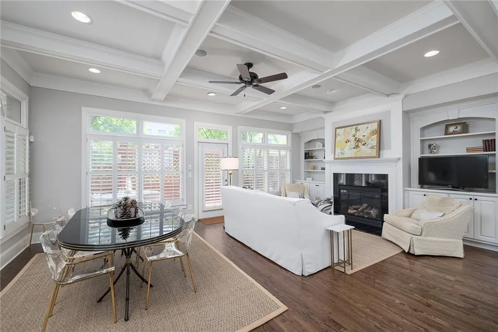 694 Lockton Place, Sandy Springs, Georgia 30342, 4 Bedrooms Bedrooms, ,4 BathroomsBathrooms,Residential,Sold,694 Lockton Place,7064855