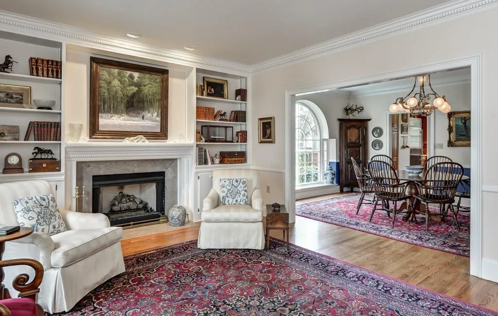 2 W Wesley Road Unit 1, Atlanta, Georgia 30305, 3 Bedrooms Bedrooms, ,3 BathroomsBathrooms,Residential,Sold,2 W Wesley Road Unit 1,5682395