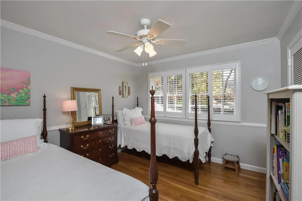 410 Amberidge Trail, Atlanta, Georgia 30328, 3 Bedrooms Bedrooms, ,2 BathroomsBathrooms,Residential,Sold,410 Amberidge Trail,5940472