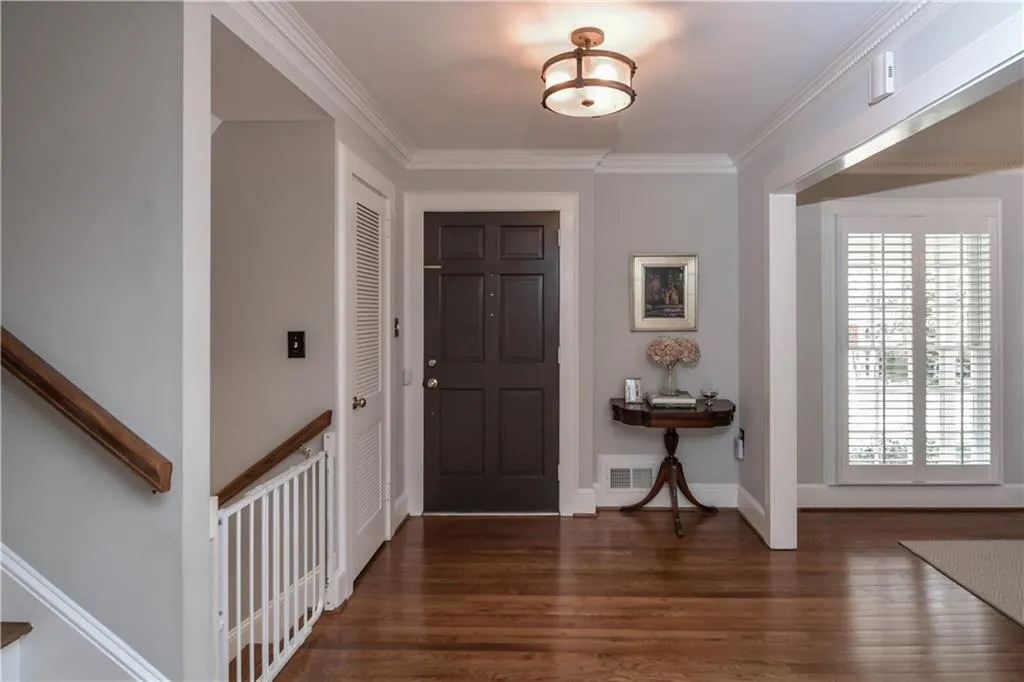 410 Amberidge Trail, Atlanta, Georgia 30328, 3 Bedrooms Bedrooms, ,2 BathroomsBathrooms,Residential,Sold,410 Amberidge Trail,5940472