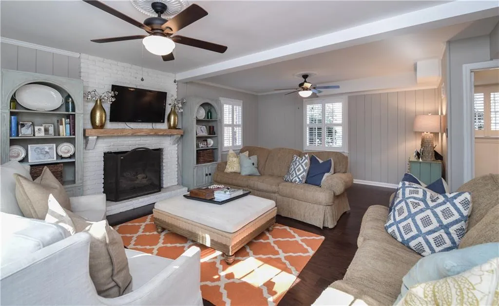 410 Amberidge Trail, Atlanta, Georgia 30328, 3 Bedrooms Bedrooms, ,2 BathroomsBathrooms,Residential,Sold,410 Amberidge Trail,5940472