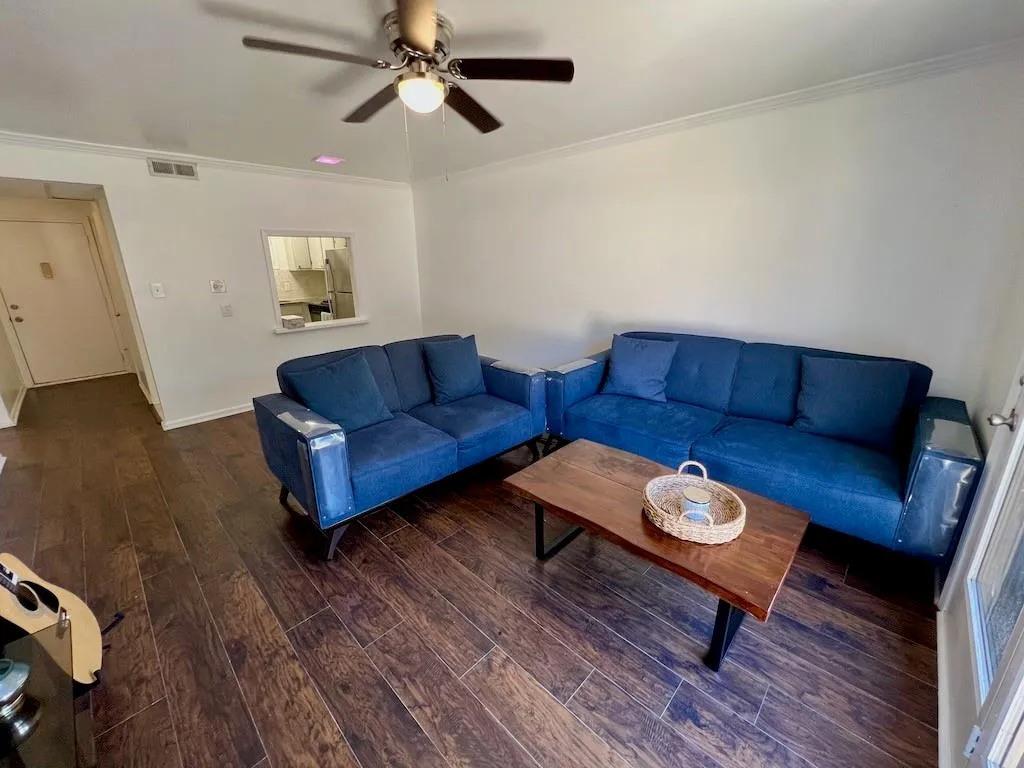 5400 Roswell Road Unit C3, Sandy Springs, Georgia 30342, 1 Bedroom Bedrooms, ,1 BathroomBathrooms,Residential,Sold,5400 Roswell Road Unit C3,7018291 5400 Roswell Road Unit C3, Sandy Springs, Georgia 30342, 1 Bedroom Bedrooms, ,1 BathroomBathrooms,Residential,Sold,5400 Roswell Road Unit C3,7018291