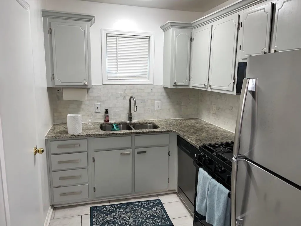 5400 Roswell Road Unit C3, Sandy Springs, Georgia 30342, 1 Bedroom Bedrooms, ,1 BathroomBathrooms,Residential,Sold,5400 Roswell Road Unit C3,7018291 5400 Roswell Road Unit C3, Sandy Springs, Georgia 30342, 1 Bedroom Bedrooms, ,1 BathroomBathrooms,Residential,Sold,5400 Roswell Road Unit C3,7018291