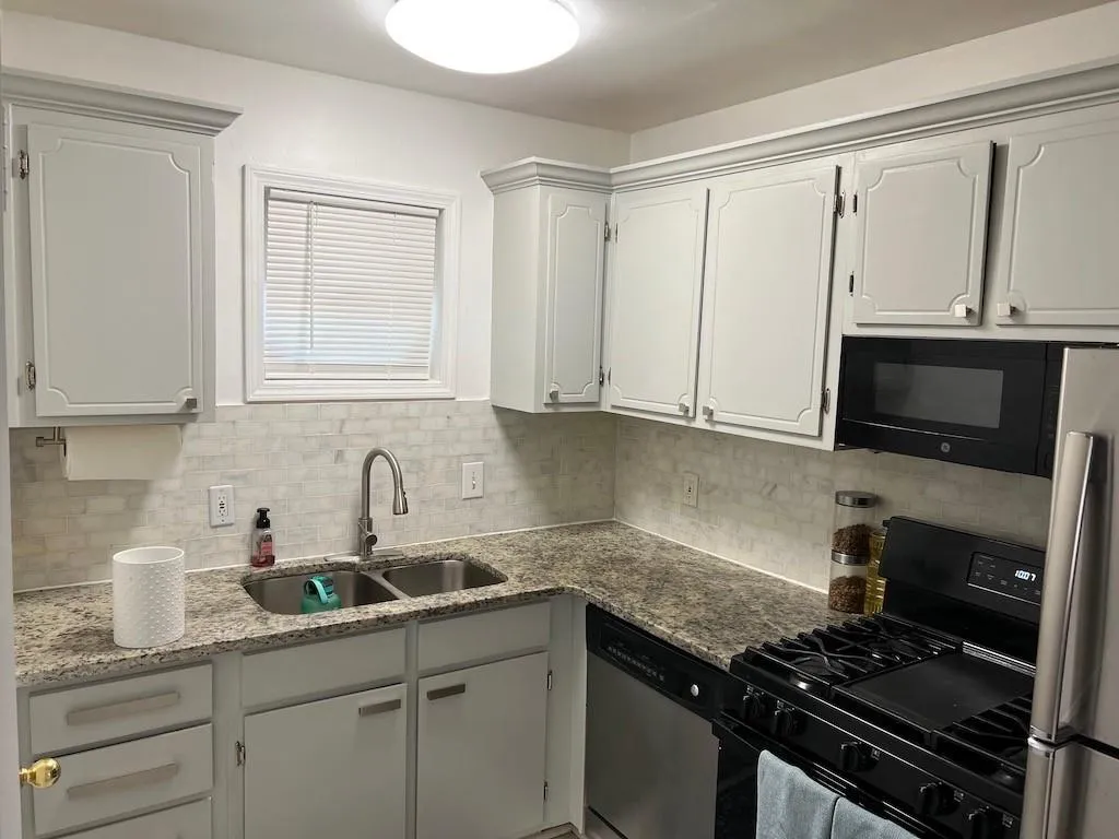 5400 Roswell Road Unit C3, Sandy Springs, Georgia 30342, 1 Bedroom Bedrooms, ,1 BathroomBathrooms,Residential,Sold,5400 Roswell Road Unit C3,7018291 5400 Roswell Road Unit C3, Sandy Springs, Georgia 30342, 1 Bedroom Bedrooms, ,1 BathroomBathrooms,Residential,Sold,5400 Roswell Road Unit C3,7018291