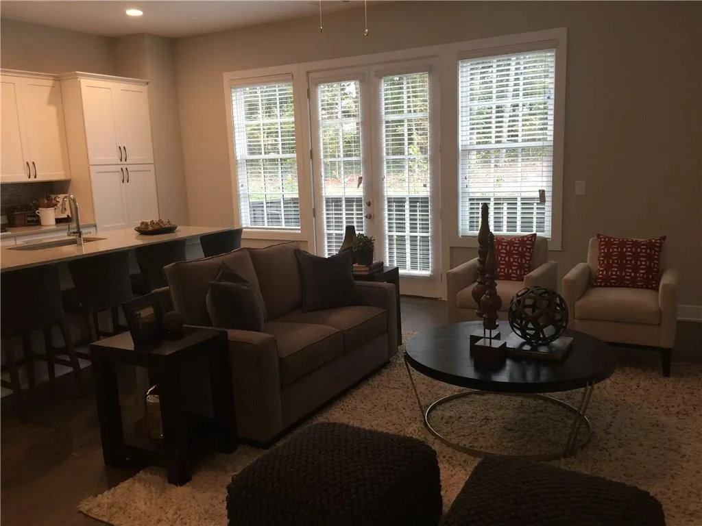 6709 Cadence Boulevard Unit 29, Sandy Springs, Georgia 30328, 1 Bedroom Bedrooms, ,1 BathroomBathrooms,Residential,Sold,6709 Cadence Boulevard Unit 29,6093912