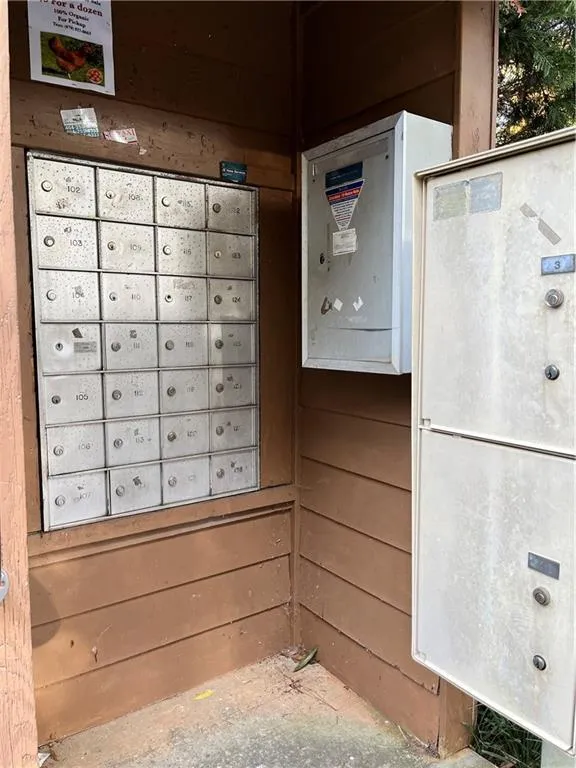 8853 Applegate Lane, Sandy Springs, Georgia 30350, 3 Bedrooms Bedrooms, ,2 BathroomsBathrooms,Residential,Sold,8853 Applegate Lane,7137123 8853 Applegate Lane, Sandy Springs, Georgia 30350, 3 Bedrooms Bedrooms, ,2 BathroomsBathrooms,Residential,Sold,8853 Applegate Lane,7137123