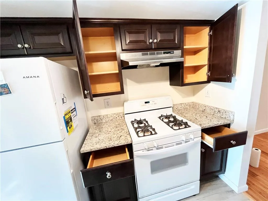 8853 Applegate Lane, Sandy Springs, Georgia 30350, 3 Bedrooms Bedrooms, ,2 BathroomsBathrooms,Residential,Sold,8853 Applegate Lane,7137123 8853 Applegate Lane, Sandy Springs, Georgia 30350, 3 Bedrooms Bedrooms, ,2 BathroomsBathrooms,Residential,Sold,8853 Applegate Lane,7137123