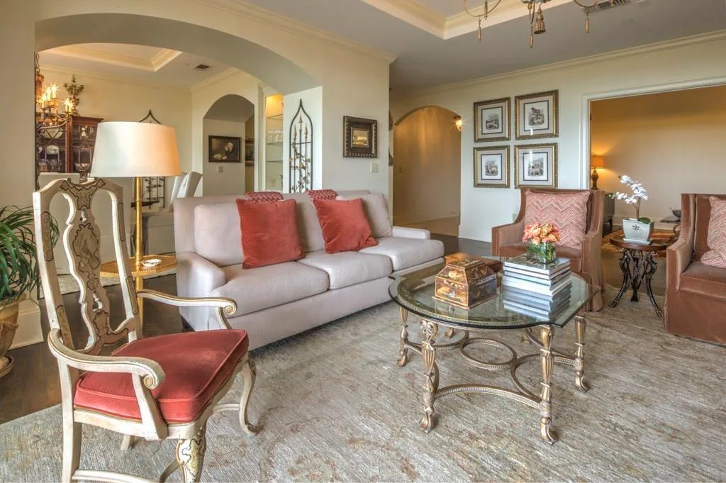 2700 Paces Ferry Road Se Unit 702, Atlanta, Georgia 30339, 2 Bedrooms Bedrooms, ,2 BathroomsBathrooms,Residential,Sold,2700 Paces Ferry Road Se Unit 702,5683415