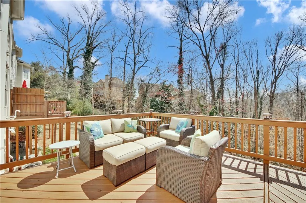 1207 Glenridge Place, Atlanta, Georgia 30342, 4 Bedrooms Bedrooms, ,4 BathroomsBathrooms,Residential,Sold,1207 Glenridge Place,6853187