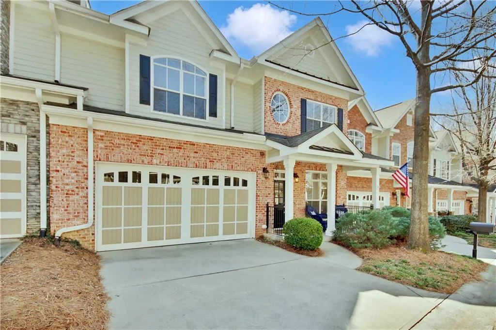 1207 Glenridge Place, Atlanta, Georgia 30342, 4 Bedrooms Bedrooms, ,4 BathroomsBathrooms,Residential,Sold,1207 Glenridge Place,6853187