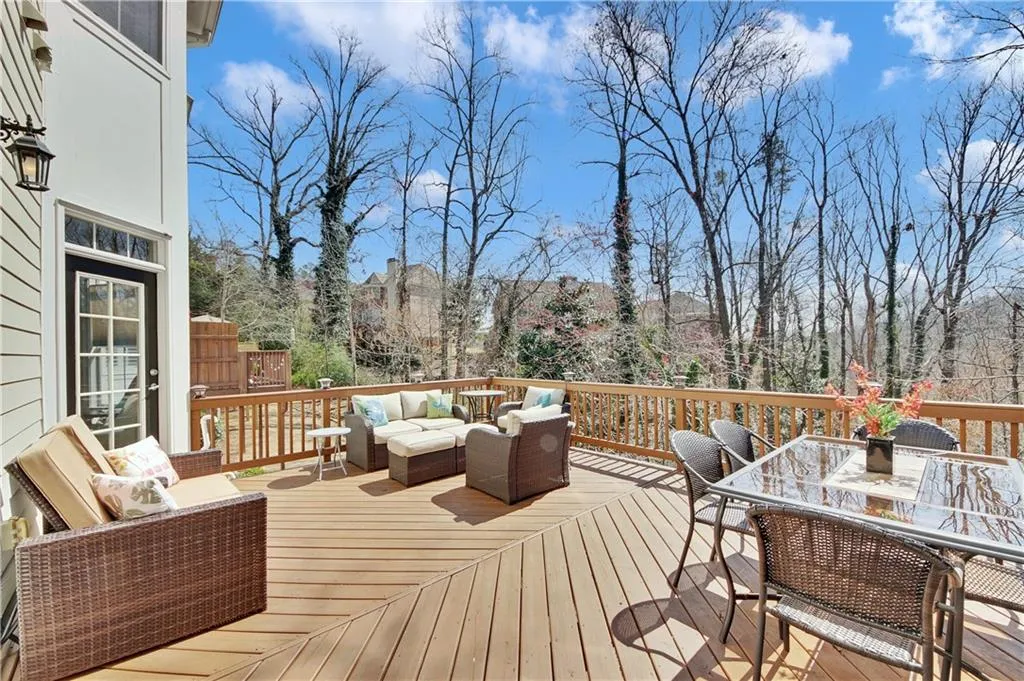 1207 Glenridge Place, Atlanta, Georgia 30342, 4 Bedrooms Bedrooms, ,4 BathroomsBathrooms,Residential,Sold,1207 Glenridge Place,6853187