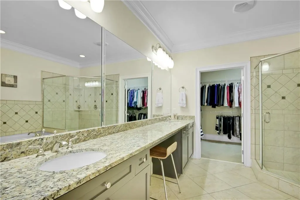 1207 Glenridge Place, Atlanta, Georgia 30342, 4 Bedrooms Bedrooms, ,4 BathroomsBathrooms,Residential,Sold,1207 Glenridge Place,6853187