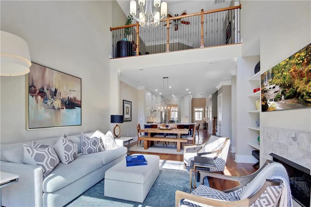 1207 Glenridge Place, Atlanta, Georgia 30342, 4 Bedrooms Bedrooms, ,4 BathroomsBathrooms,Residential,Sold,1207 Glenridge Place,6853187