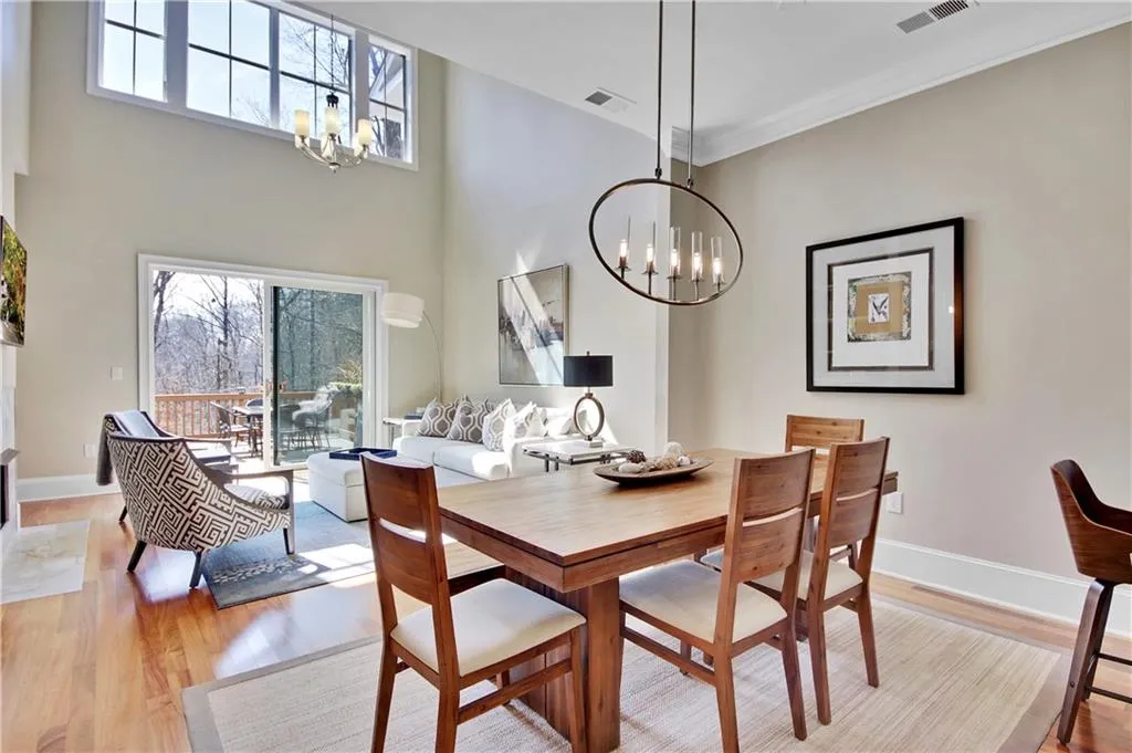 1207 Glenridge Place, Atlanta, Georgia 30342, 4 Bedrooms Bedrooms, ,4 BathroomsBathrooms,Residential,Sold,1207 Glenridge Place,6853187
