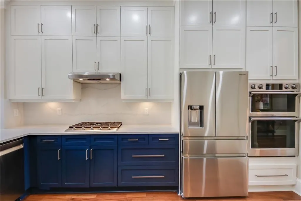 1207 Glenridge Place, Atlanta, Georgia 30342, 4 Bedrooms Bedrooms, ,4 BathroomsBathrooms,Residential,Sold,1207 Glenridge Place,6853187