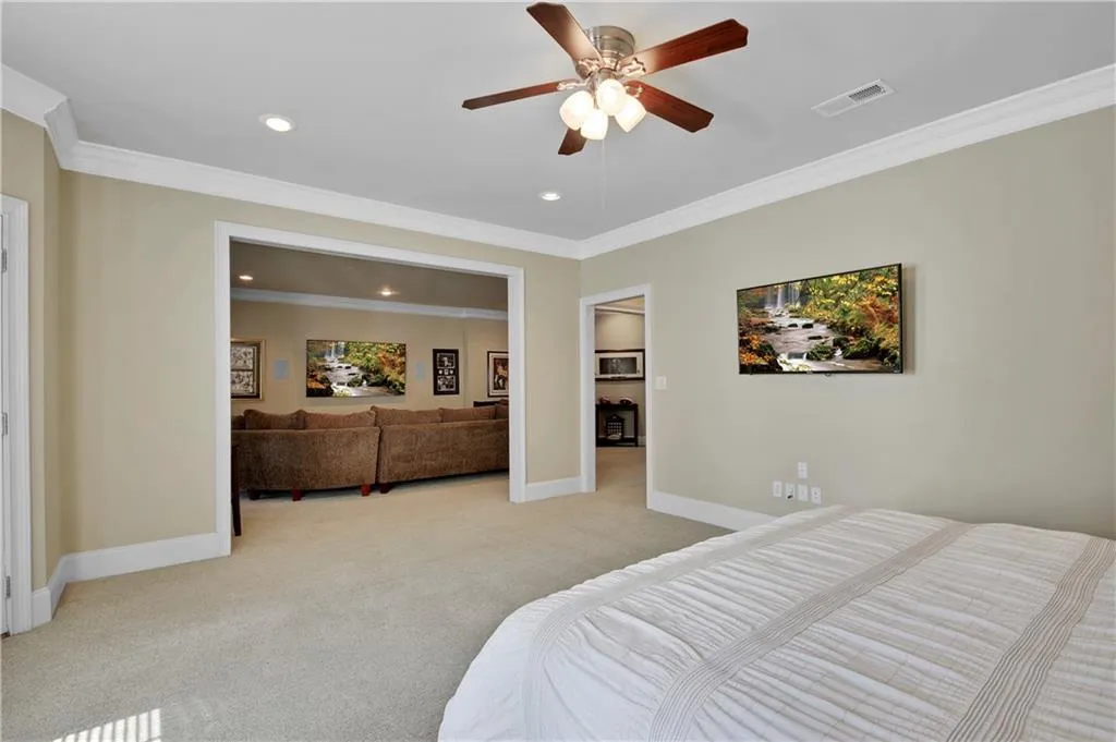 1207 Glenridge Place, Atlanta, Georgia 30342, 4 Bedrooms Bedrooms, ,4 BathroomsBathrooms,Residential,Sold,1207 Glenridge Place,6853187