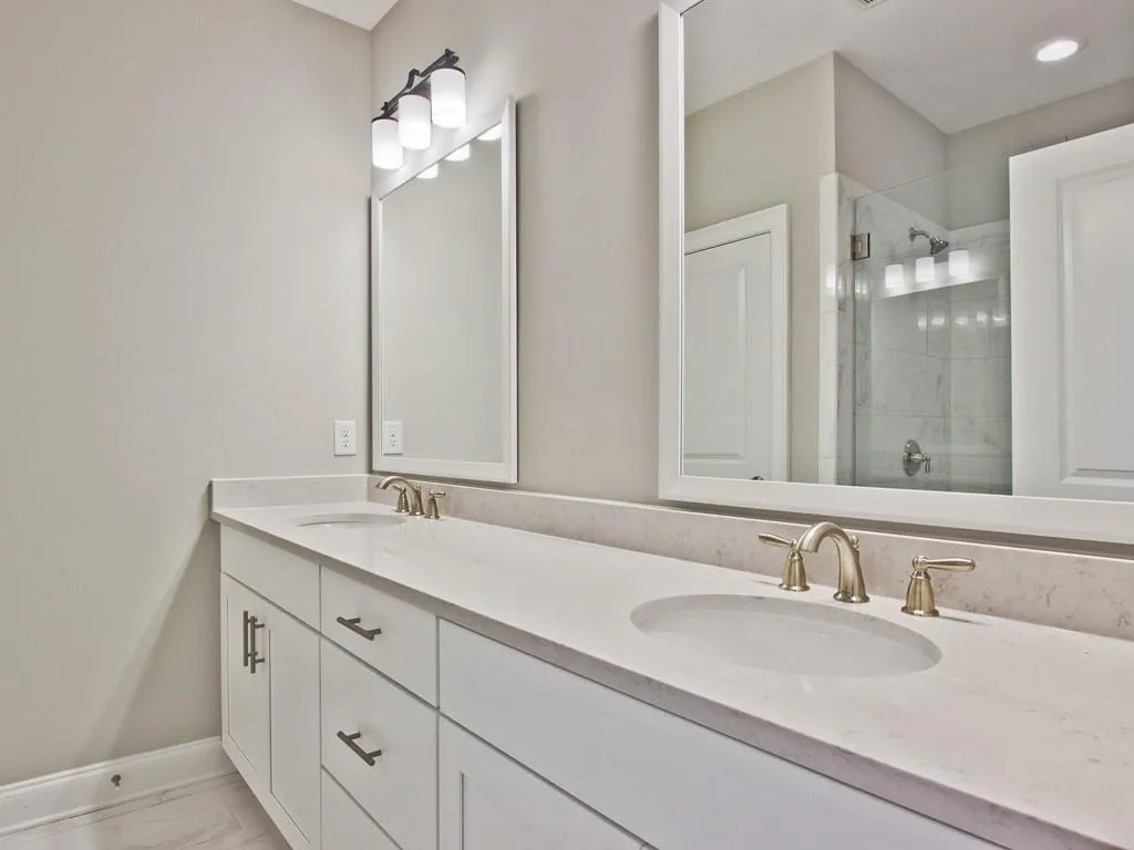 6655 Sterling Drive Unit 658, Sandy Springs, Georgia 30328, 3 Bedrooms Bedrooms, ,3 BathroomsBathrooms,Residential,Sold,6655 Sterling Drive Unit 658,6828456